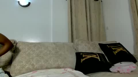 glossybae online show from 20, 11, 2025