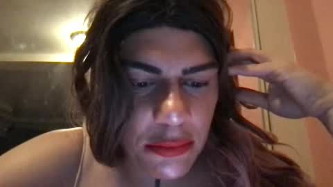 Snapshot of glow92 chatting on 24, 9, 2025 Glow Goddess online show from 24, 9, 2025