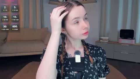 Ann Eliz and Gigi online show from 10, 5, 2026