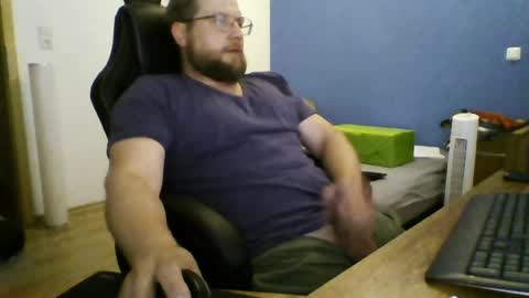 gnik_labinnah online show from 10, 7, 2026