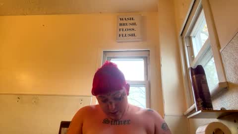 Snapshot of goddess182002 chatting on 2, 11, 2025 goddess182002 online show from 2, 11, 2025