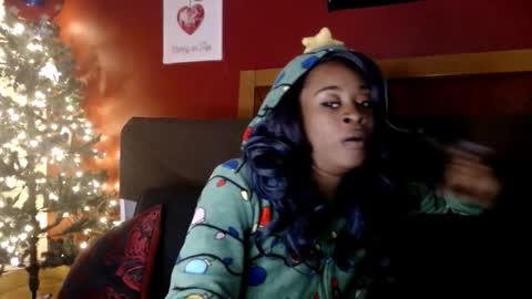 Snapshot of goddess_aaliyah chatting on 28, 11, 2025 goddess_aaliyah online show from 28, 11, 2025