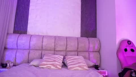 Snapshot of goddess_eli77 chatting on 19, 4, 2026 goddess_eli77 online show from 19, 4, 2026