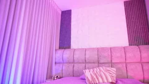 Snapshot of goddess_eli77 chatting on 25, 4, 2026 goddess_eli77 online show from 25, 4, 2026