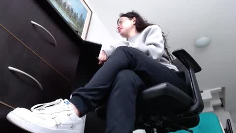 Snapshot of goddess_karla chatting on 24, 1, 2025 Goddess Karla online show from 24, 1, 2025