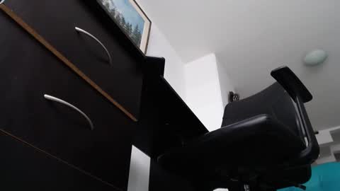 Snapshot of goddess_karla chatting on 27, 1, 2025 Goddess Karla online show from 27, 1, 2025