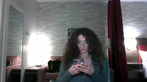 Snapshot of goddess_seduxtion chatting on 16, 11, 2025 Goddess seduxtion online show from 16, 11, 2025