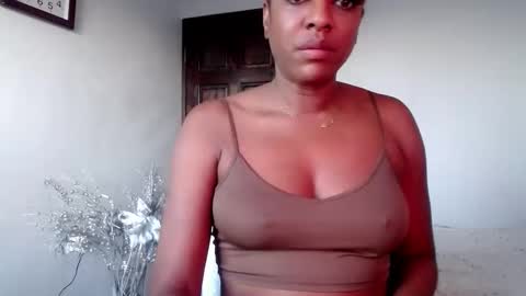 Xandra The Goddess online show from 2, 1, 2025