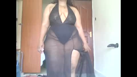 Snapshot of goddessebon chatting on 5, 1, 2025 shasha big online show from 5, 1, 2025