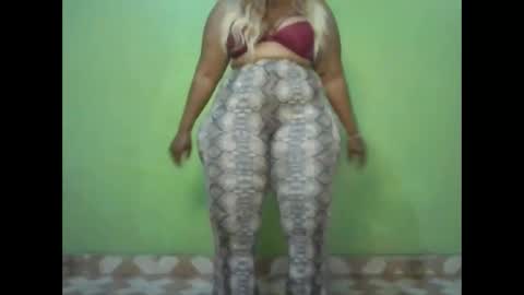 Snapshot of goddessebon chatting on 6, 11, 2025 shasha big online show from 6, 11, 2025