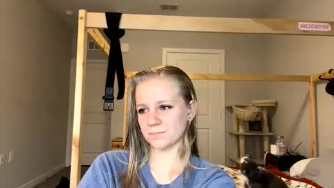 Snapshot of goddessfeyaa chatting on 18, 1, 2025 feyaa22 online show from 18, 1, 2025