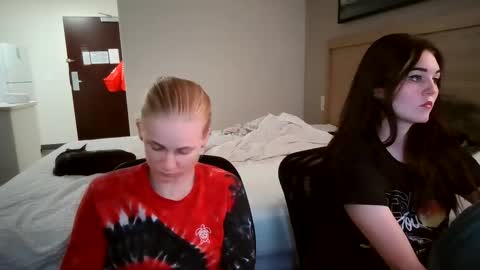 feyaa22 online show from 15, 9, 2025