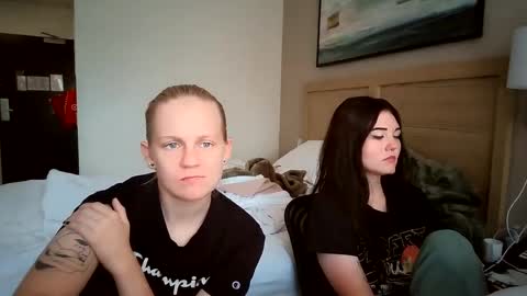 feyaa22 online show from 15, 9, 2025