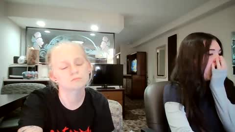 feyaa22 online show from 25, 9, 2025