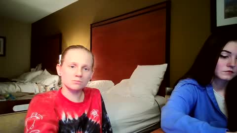 feyaa22 online show from 6, 10, 2025