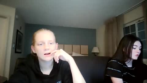 feyaa22 online show from 14, 12, 2025