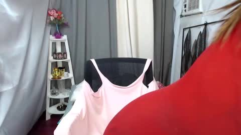 Snapshot of goddessjasmin chatting on 4, 1, 2025 Goddessjasmin online show from 4, 1, 2025