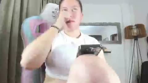 Snapshot of goddessjessica_roger chatting on 18, 3, 2026 Goddess Jessica and slave Roger online show from 18, 3, 2026