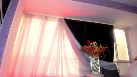 Snapshot of goddessjulieta chatting on 2, 12, 2024 Julieta online show from 2, 12, 2024