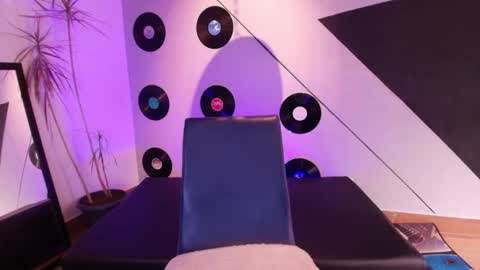 Snapshot of goddessjulieta chatting on 10, 9, 2025 Julieta online show from 10, 9, 2025