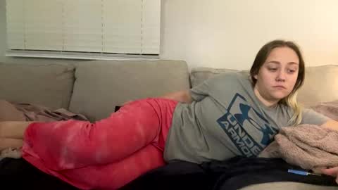 Snapshot of goddessmayvn chatting on 6, 11, 2025 GoddessMayvn online show from 6, 11, 2025