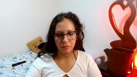  Naih Reyes online show from 17, 12, 2024