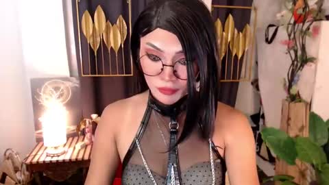 Snapshot of goddessquinnie chatting on 7, 12, 2024 quinnie online show from 7, 12, 2024