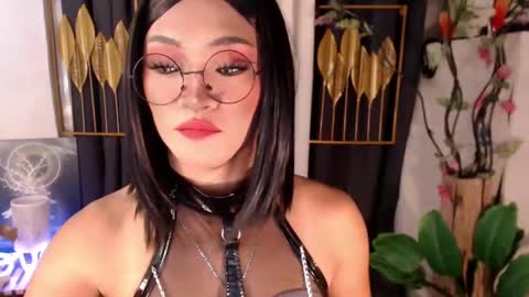 Snapshot of goddessquinnie chatting on 10, 12, 2024 quinnie online show from 10, 12, 2024