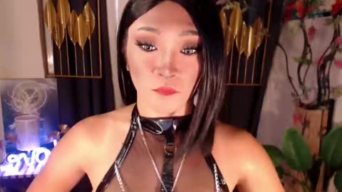 Snapshot of goddessquinnie chatting on 12, 12, 2024 quinnie online show from 12, 12, 2024