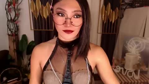 Snapshot of goddessquinnie chatting on 31, 1, 2025 quinnie online show from 31, 1, 2025