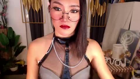 Snapshot of goddessquinnie chatting on 5, 2, 2025 quinnie online show from 5, 2, 2025