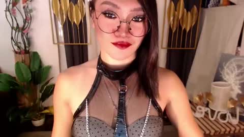 Snapshot of goddessquinnie chatting on 7, 2, 2025 quinnie online show from 7, 2, 2025