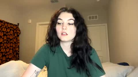 Goddess Raven online show from 1, 2, 2025