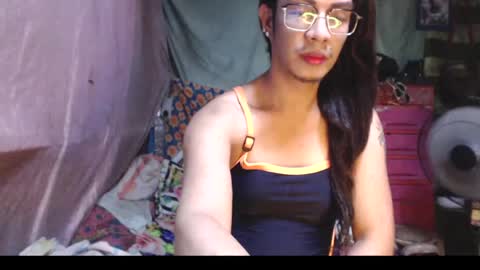 Snapshot of goddesssonyaxxx chatting on 10, 5, 2026 KENNY DOLL online show from 10, 5, 2026