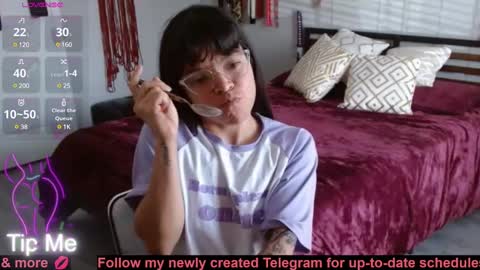 goddessultraviolet online show from 1, 3, 2025