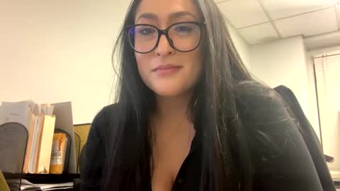 GoddessxxRosexx online show from 16, 1, 2025