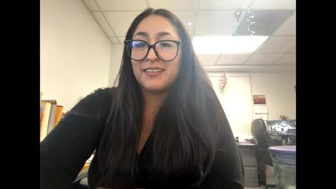 GoddessxxRosexx online show from 11, 3, 2025