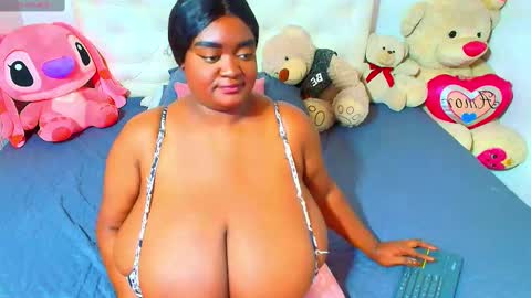Snapshot of godessqqq chatting on 2, 10, 2025 Godess Tracy online show from 2, 10, 2025