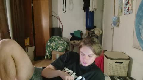 Snapshot of gofymcmouse chatting on 13, 12, 2025 Daniel online show from 13, 12, 2025