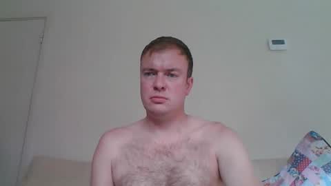 Snapshot of gogo12104 chatting on 21, 9, 2025 jme online show from 21, 9, 2025