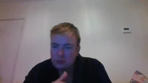 Snapshot of gogo12104 chatting on 22, 9, 2025 jme online show from 22, 9, 2025