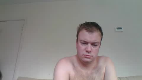 Snapshot of gogo12104 chatting on 28, 9, 2025 jme online show from 28, 9, 2025