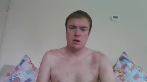 Snapshot of gogo12104 chatting on 11, 10, 2025 jme online show from 11, 10, 2025