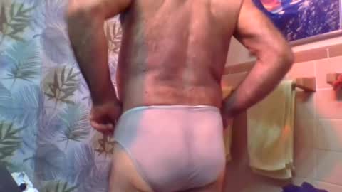 Snapshot of gojo885 chatting on 2, 2, 2026 gojo885 online show from 2, 2, 2026