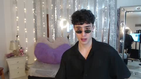 Snapshot of gojo_satoru_18 chatting on 24, 1, 2025 Satoru Gojo online show from 24, 1, 2025