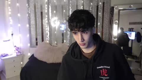 Snapshot of gojo_satoru_18 chatting on 14, 2, 2025 Satoru Gojo online show from 14, 2, 2025
