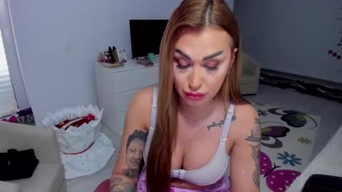 Snapshot of golddivine00 chatting on 16, 2, 2025 Nicole.. online show from 16, 2, 2025