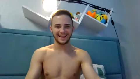 Golden boyyy21 online show from 11, 1, 2025