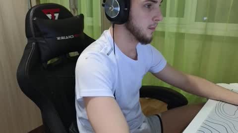 Golden boyyy21 online show from 13, 12, 2025