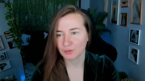 Snapshot of golden_dragones chatting on 2, 6, 2026 Gloria online show from 2, 6, 2026